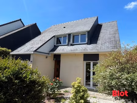 blot immobilier  pavillon dans secteur calme avec 3 chambres et jardin bien exposé