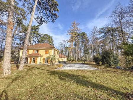 maison à vendre gex 8 pièce(s) 240m2 1 340 000€