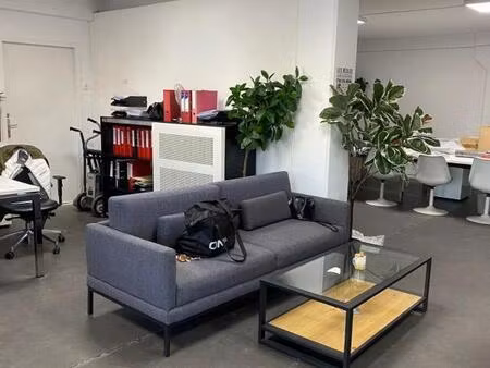 location commerce aubagne 13400 101m²