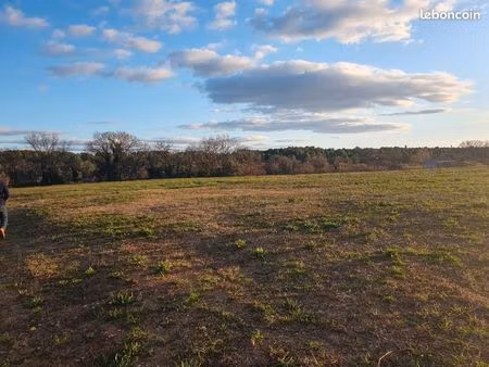 terrain 500 m² galargues
