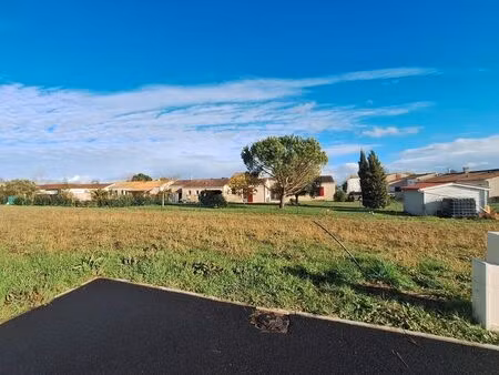 terrain 379 m² pisany