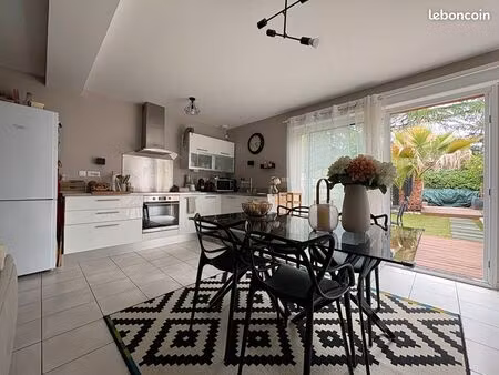 maison 3 pièces 75 m²