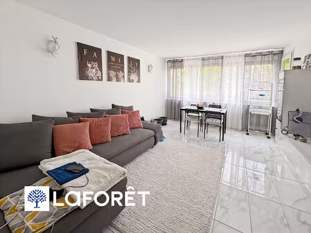 appartement 3 pièces à louer à ris orangis - réf 14439