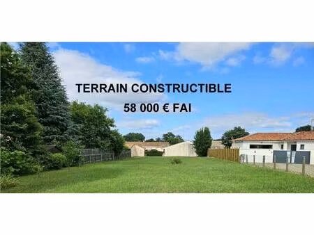 terrain constructible au centre de saint-pierre-du-mont