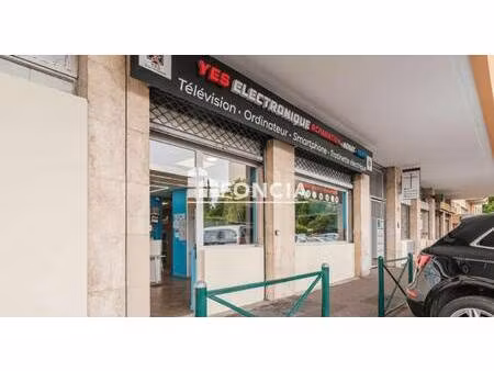 local commercial à vendre
