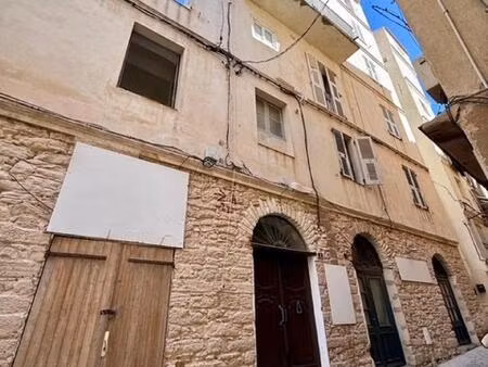 appartement t5 au coeur de la citadelle