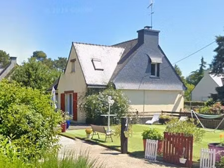 nouveau sur brandivy. maison avec gros potentielle.