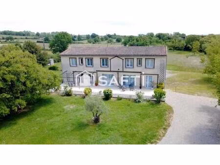 maison 10 pièces 7 chambres avec appartement indépendant sur 22000m² de terrain