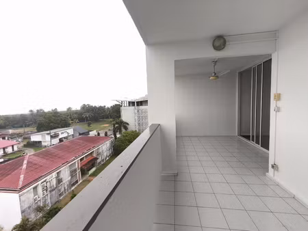 appt duplex de type 3 avec vue sur mer et parking securise