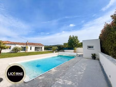 marignane - location meublée maison de plain pied t6 de 177m2
