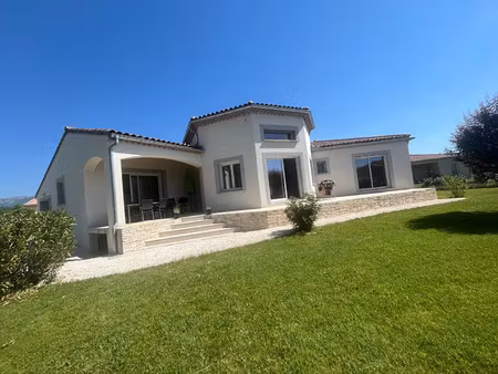 vente maison 5 pièces 146 m² laragne-montéglin (05300)