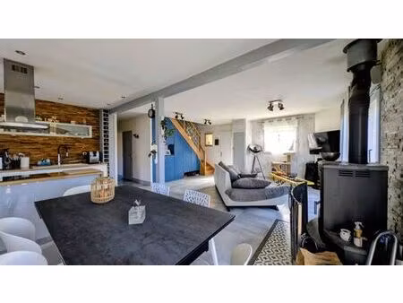 maison de luxe de 121 m2 en vente pontarlier  bourgogne-franche-comté
