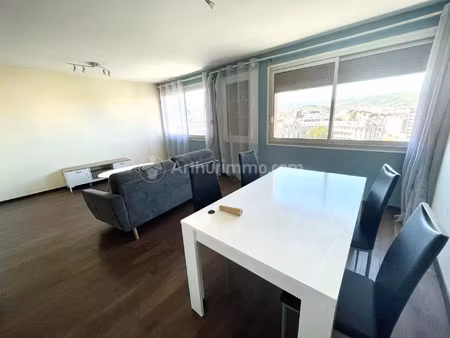 location appartement 3 pièces 68 m2 à clermont-ferrand