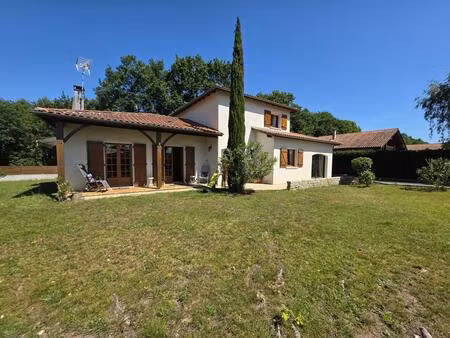 maison traditionnelle de 145m2  4 chambres
