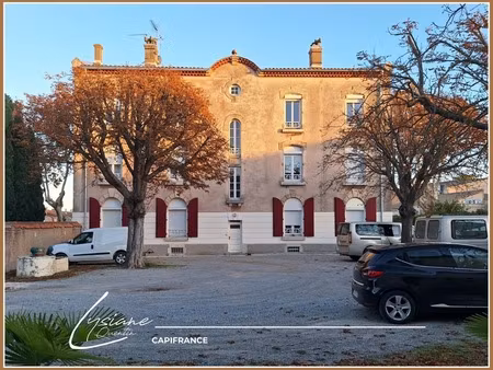 ensemble immobilier avec maison d'habitation et 3 appartements loues  5 dependances  greni