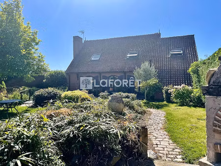 belle villa de 140 m2 sur vaste terrain de 1000m2