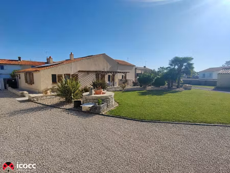 maison pierres 5 chambres avec beau terrain
