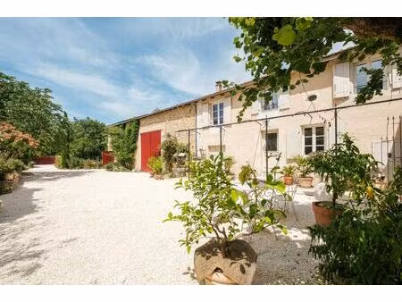 maison de caractère du xve  avec grand étang pittoresque