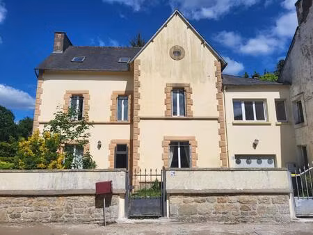 maison intemporelle avec fort potentiel - 270 m² - rostrenen