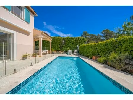 mougins – villa familiale – résidence privée et calme