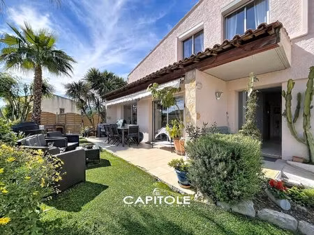 a vendre - villa rénovée de 250 m²  terrain plat de 635 m²  possibilité de créer 2...