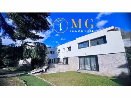 vente immeuble 348 m² digne-les-bains (04000)