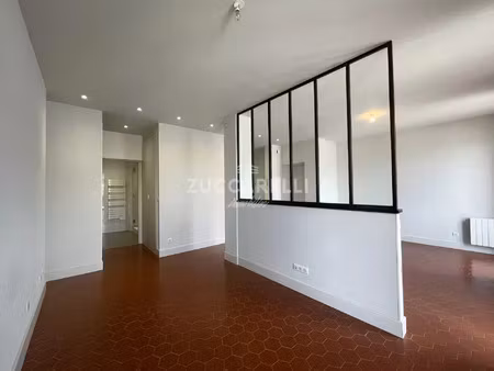 location appartement 2 pièces 47 m² à nice (06000)