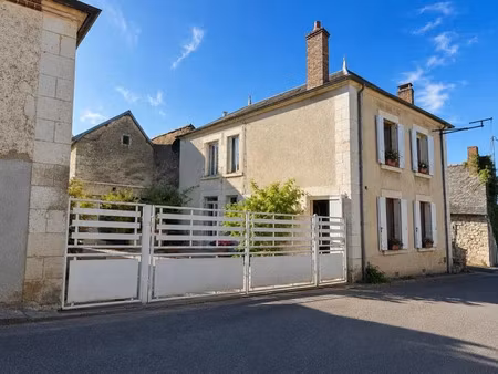 vente maison 9 pièces 178 m² à les aix-d'angillon (18220)  120 000 €