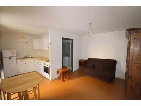 location appartement 1 pièce 23m² millau 12100