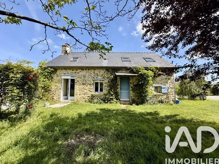 maison de campagne à andouillé (53240)