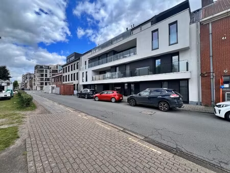 appartement te huur in zelzate met 2 slaapkamers