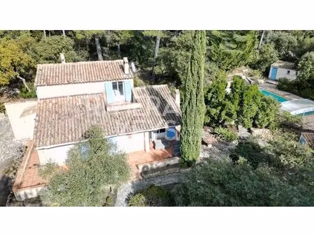 sillans-la-cascade : belle villa de 4 chambres avec piscine  à pied du centre du village