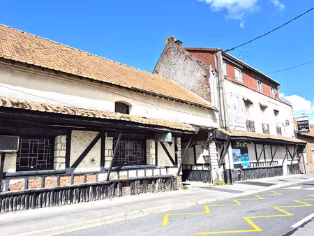 immeuble à vendre 500 m² - écurie (62) - 392 000€