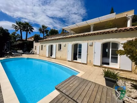 villa de prestige avec vue panoramique à la londe les maures domaine de valcros