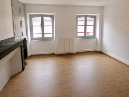 location appartement 1 pièce 37 m² à carcassonne (11000)