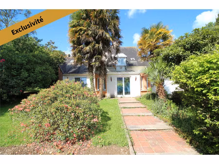 maison de 224 m² avec beau potentiel – terrain de 1 334 m²