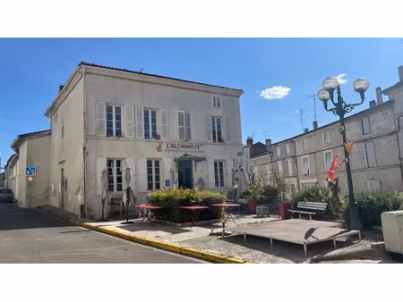 vente maison 7 pièces 220 m² à barbezieux-saint-hilaire (16300)  192 240 €