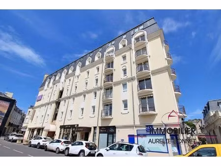 agréable 2 pièces avec balcon face au casino