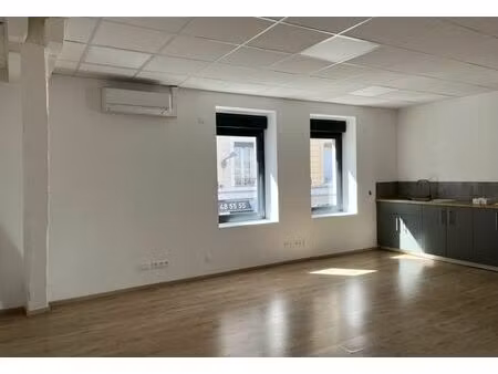 location local professionnel 140m² villeurbanne 69100