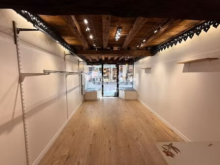 location local commercial 30m²