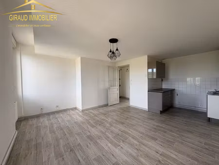 location appartement 3 pièces 58m² st denis de cabanne 42750