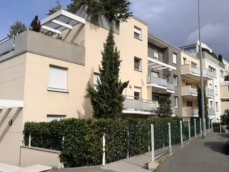 location appartement 2 pièces 48m² clermont ferrand 63000