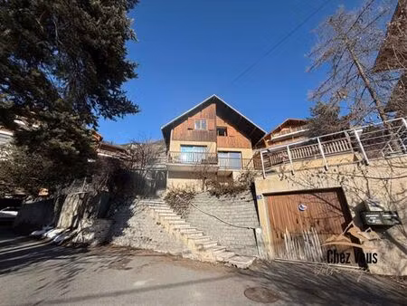 maison de 10 pièces de luxe en vente à briançon  provence-alpes-côte d'azur