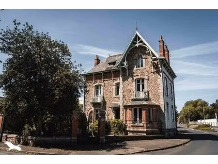 vente maison 7 pièces 180 m² guingamp (22200)