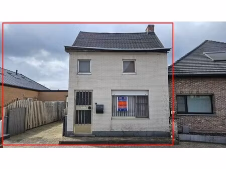 renovatiewoning met 2 slk  garage en tuin