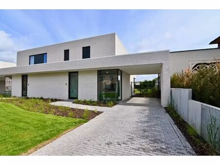 moderne  stijlvolle nieuwbouwwoning in wilderen inclusief diverse roerende goederen