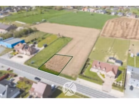 uitstekend gelegen bouwgrond voor open bebouwing