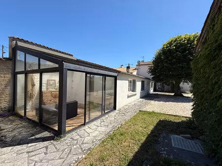 ensemble immobilier - jardin