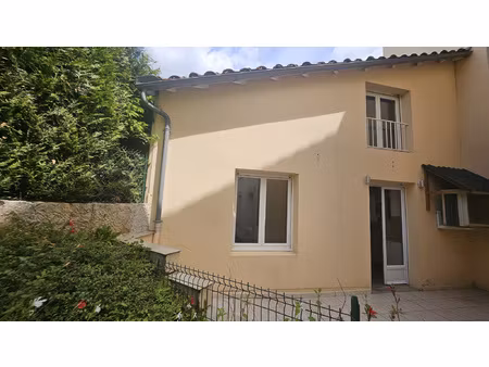 location appartement 3 pièces 83m² buxerolles 86180