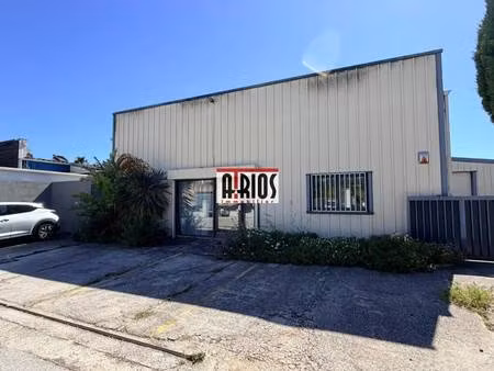 location entrepôt carqueiranne 83320 140m²